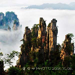 休閑自駕L線：張家界、袁家界、天子山、寶峰湖、猛洞河漂流、芙蓉鎮(zhèn)三晚四日游