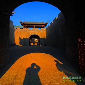 單獨(dú)成團(tuán)M線：張家界袁家界、乾州城四天三晚獨(dú)立成團(tuán)游