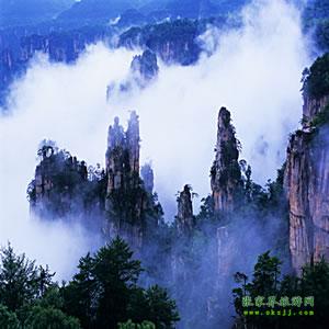 武漢往返：張家界、鳳凰古城、韶山六日游，每周一、周四發(fā)團